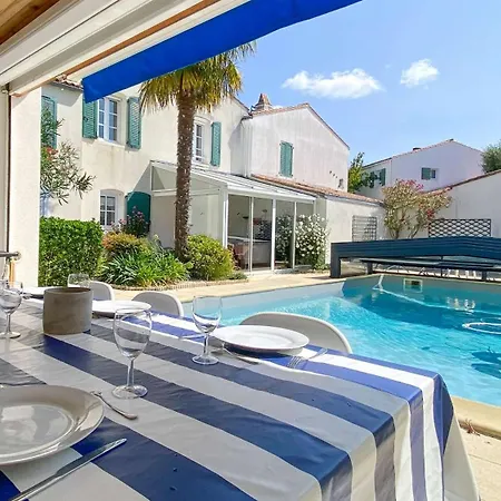 Villa Au Calme, Avec Piscine