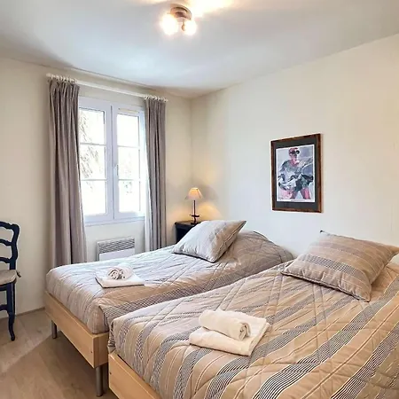 Au Calme, Avec Piscine Villa *